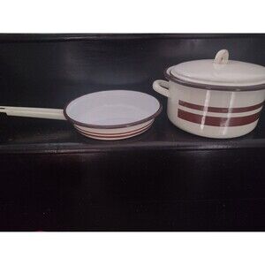 Vintage Enamel 3 PCs Pot Set
